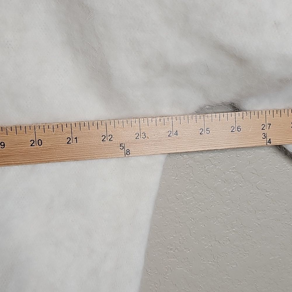 True Vintage 80s Angora Cream Sweater Cardigan 3D Floral, Pearl Gold Buttons - Picture 12 of 12